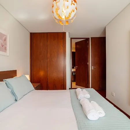 Modern Cedofeita By Hosty Apartamento